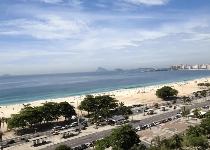 Vista Deslumbrante Para O Mar Em Copacabana!